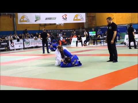 Luca Anacoreta vs Lucio Lagarto