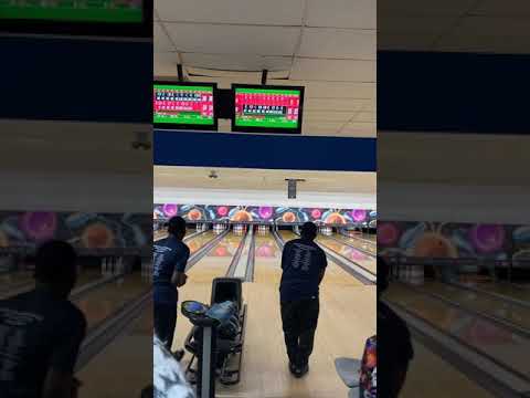 William Two handed Bowling  sensation