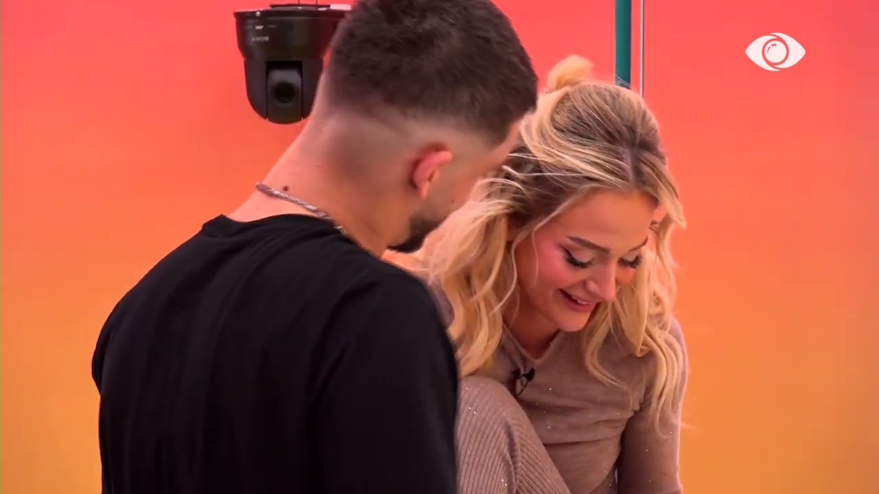 “Ti duhet të kesh më shumë pozitivitet”/ Gimbo bisedon me Selin në lavanderi: Është e vështirë të kesh mendime…