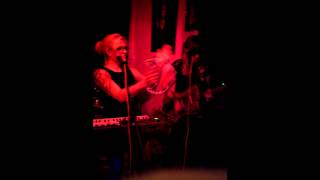 September Girls - Heartbeats