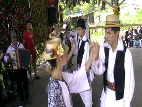 24 - DANSURI CRAIESTI -FESTIVALUL CUNUNA SPICULUI DE GRAU -2010