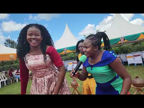 ZIPPORAH ERIC FT ROSELINE KATUNGWA LIVE PERFORMANCE AT MUMBUNI 🤸🤸