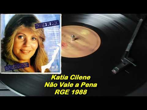 Não Vale A Pena video