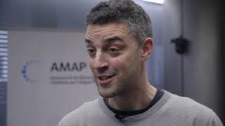 Benet Fusté, 1r tinent d'alcalde, durant l'Assemblea General de l'AMAP (Barcelona TV)