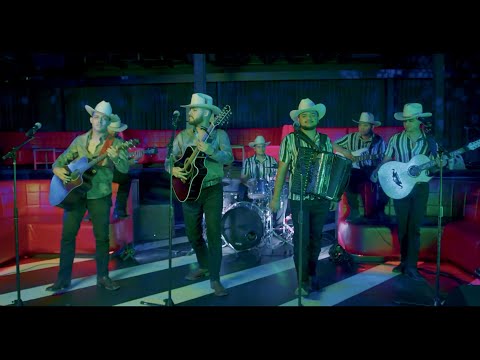 Los Del Buen Estilo X Los Cuervos Del Barranco - No Somos De Acero (En Vivo)