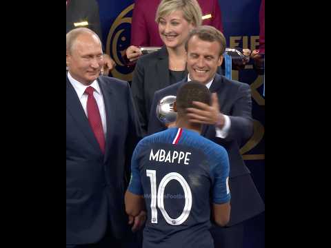 Mbappé & Macron 💙