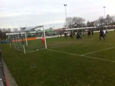 Elinkwijk 1 (zo) vs. RKAVV 1 (zo) 14-4-2013 14:48