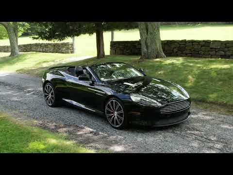 2014 Aston Martin DB9 Volante.