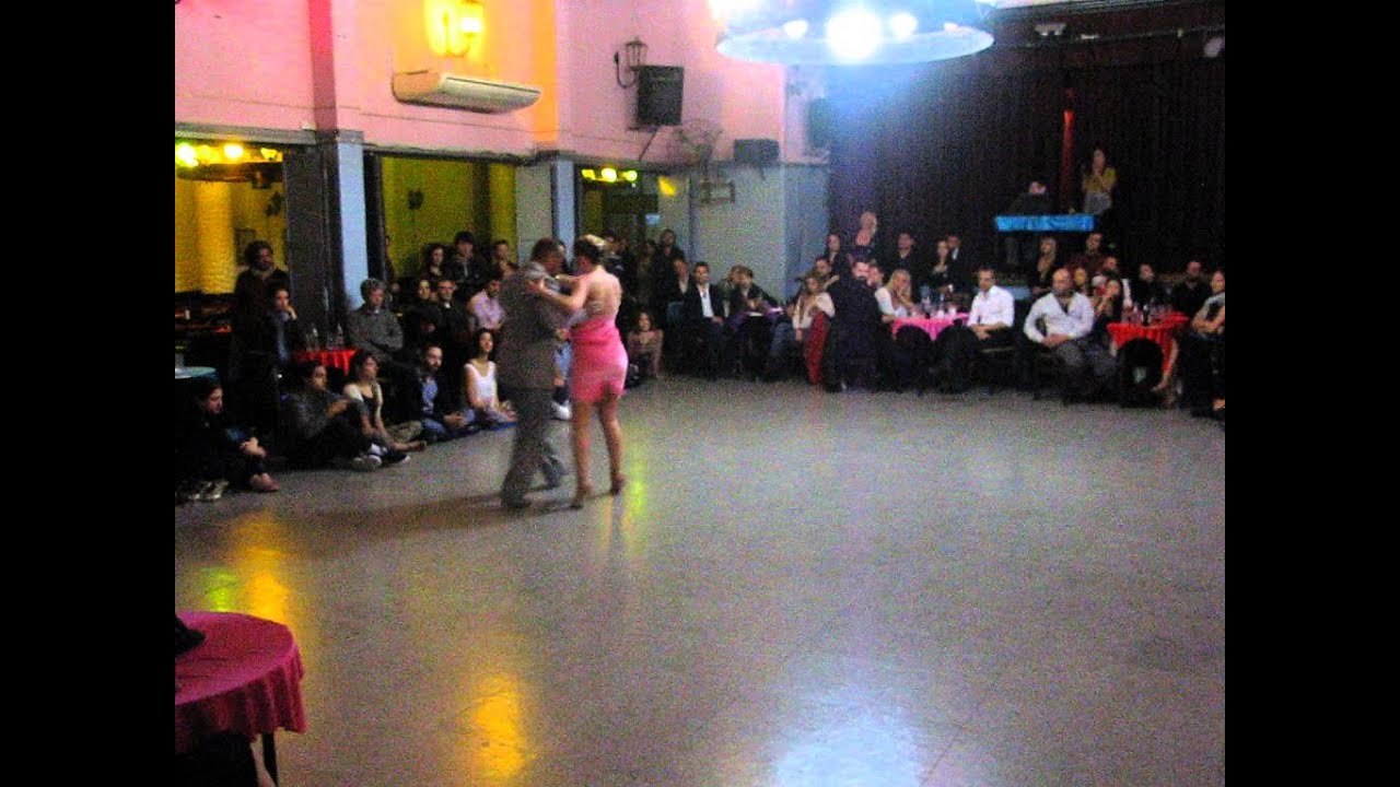 SANTIAGO CASTRO y CARLA ROSSI en Viva La Pepa Milonga﻿ (4/4)