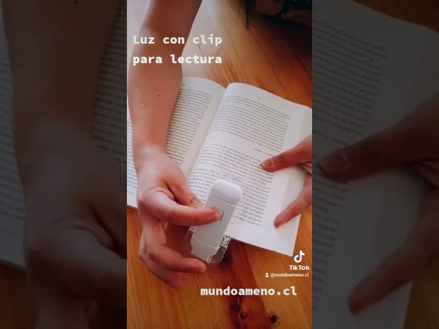 Vídeo relacionado con Lámpara con clip, de lectura alimentada por batería, luz de clip para cama con 3 niveles de brillo, recargable por USB
