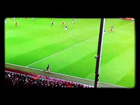 Amazing goal Luis Suarez   Liverpool vs Everton 4 0