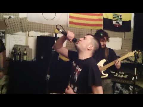 Vagabonds 77 (Streetpunk Athen (GR)) Mad Man live @ Hof 2017