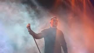 Download lagu TULUS Minang Medley - Babendi - bendi, Mudiak Arau, Tak Tong Tong || Konser Monokrom || Lagu Minang mp3