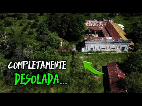 "Mega Rural Mansion" 😧Why Did They Stop Living Here? | EXTREME EXPLORATION!
