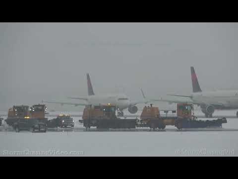 Twin Cities Winter Storm Travel Headache - 12/15/2022