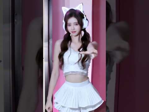 【抖音精选擦边热舞】白丝小姐姐🔥 #美女 #tiktok #抖音 #抖音热门 #反差 #cosplay #卡点 #beauty #韩国 #纹身 #psy #性感 #走光 #sexy