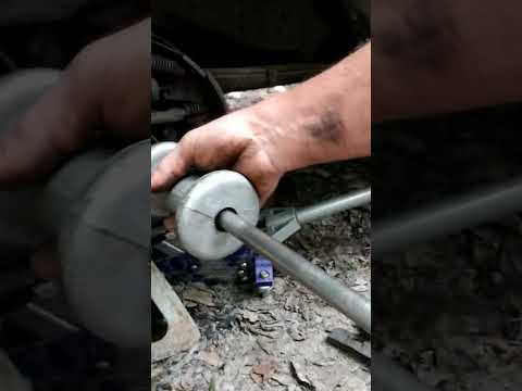 Ford F 150 Pulling out old rear wheel bearing ! Extraction tool free loaner from auto parts store !