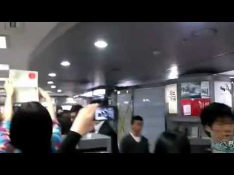 120422 EXO-K leaving Mokdong Fansign event