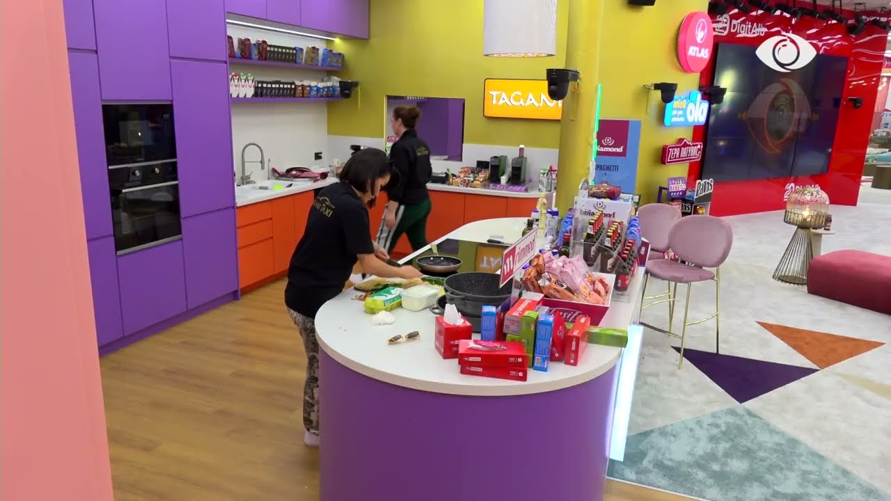 Është ndjekëse jo lidere/ Roza dhe Julia flasin për Sarën: Ka maninë e protagonizmit