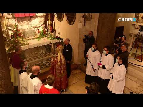 U splitskoj katedrali uoci blagdana gradskog zastitnika otvorena je raka sv. Dujma