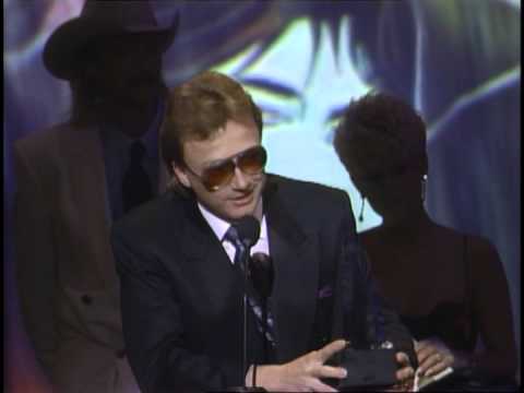 Alabama Wins Favorite Country Band, Duo or Group - AMA 1992