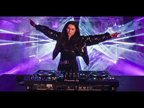 Nifra feat  EKE   Pull Me In