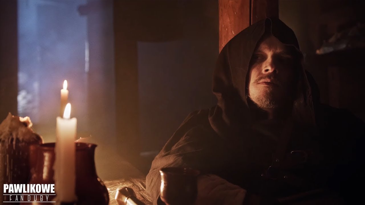 Kadr filmowy jako tło realizacji live action