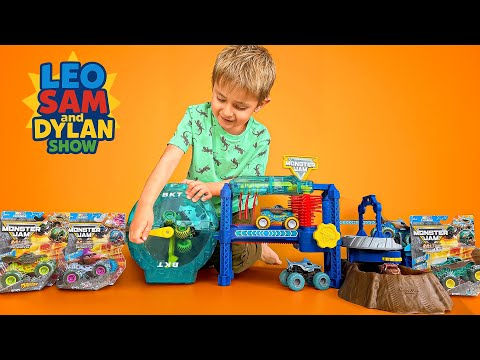 Monster Jam Megalodon Monster Wash Playset | Color Change Monster Trucks