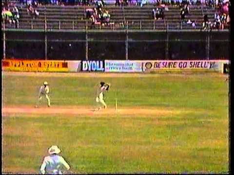 Cricket : West Indies v England 1989-90 - 1st Test Day-3 highlights