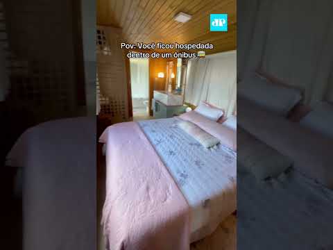 Jovem se hospeda em ônibus e encanta a web com decoração #shorts