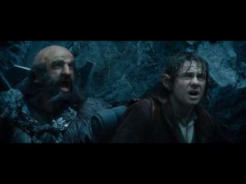 Fantastic film visual effects! He was saved on the edge of a cliff