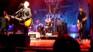 Flogging Molly - Man with No Country (live)