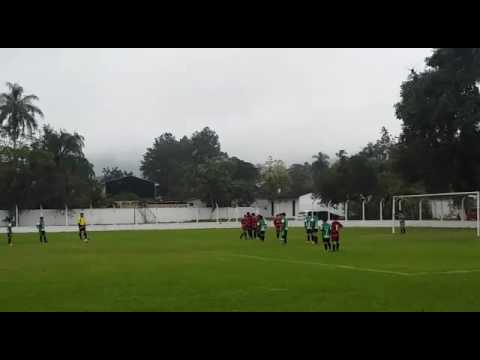 CÂMERA ESCOLACOXA PINHAIS. Gol de João Scheneider pelo sub 11 na vitória em Morretes.
