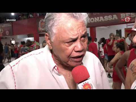 Dominguinhos do Estácio faz todo mundo chorar em ensaio da Viradouro