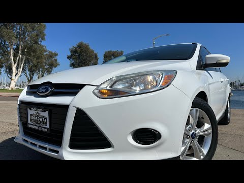 2014 Ford Focus SE "Gas Saver" “CARFAX” “Low Miles” “CARFAX”- $6,999 (Chula Vista “898 Broadway”)
