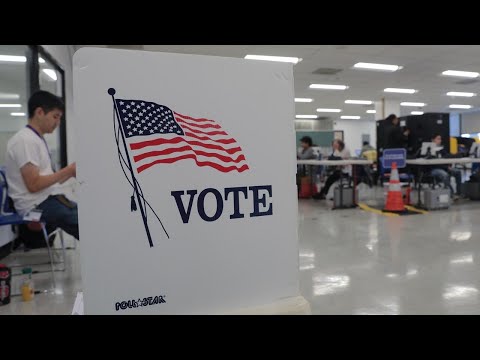Breaking down the latest midterm polls with Democrats threatening in GOP strongholds
