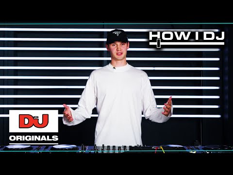 Learn To DJ Like Mau P | Using Acapellas, Looping, FXs And Four-Deck Mixing