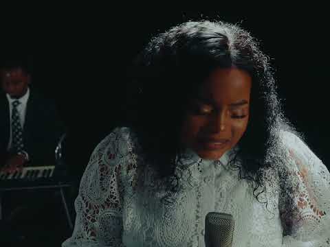 Spiwe Ndebele - Sumai Nyaya ( Performance Video)