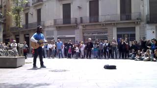 Clarence Milton Bekker playing 'Baby Can I Hold You' by Tracy Chapman and the Wailers in Barcelona