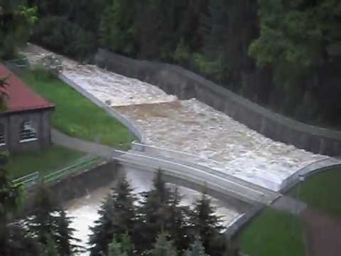 Talsperre Malter läuft über