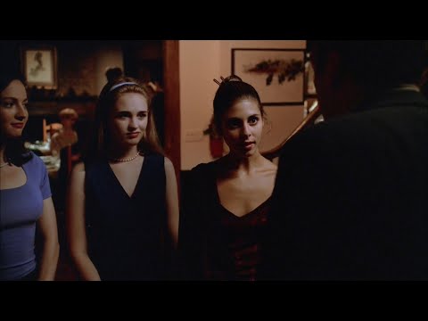 The Sopranos - Meadow İntroduces Her Father Tony To Her Friends From Colby College