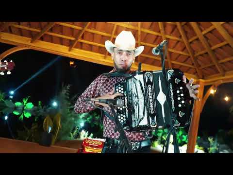 Lupe Borbon y Su Blindaje 7 - Sangoloteadito (En Vivo desde Alamos)