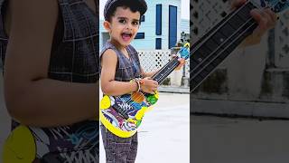 This little melody has my heart! 💕🎶 #guitarlove #rockstar #lovely #cuteness