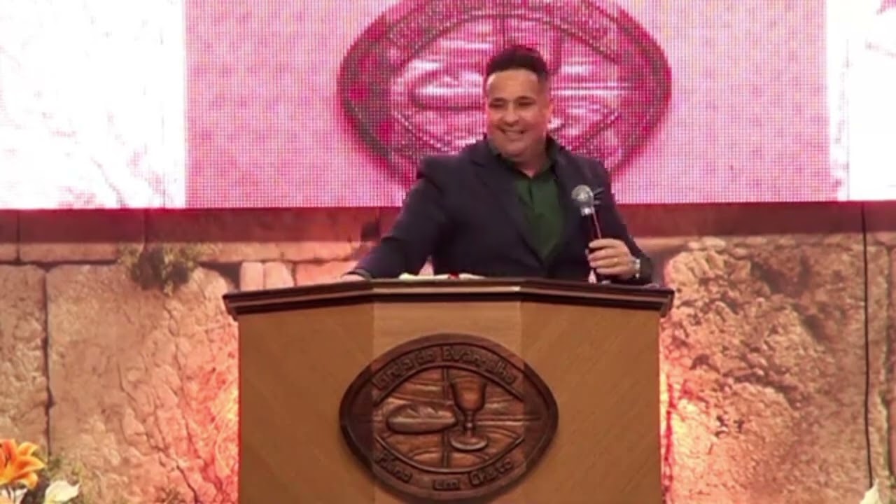 pr Jonatas Santos ministrando na Igreja Pleno em Cristo com o Apóstolo Rodrigo Salgado foi incrível.