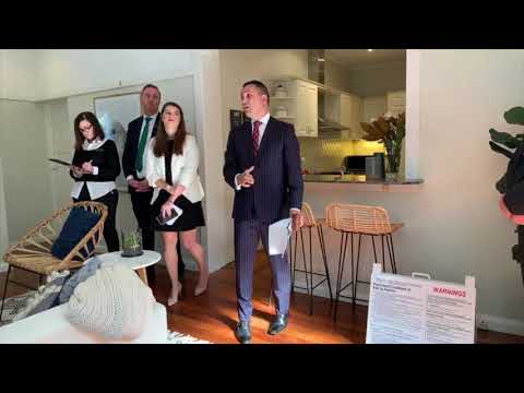 Clarence White - Auctioneer (Sydney) - 33 Grassmere Rd, Killara