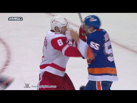 Justin Abdelkader vs Johnny Boychuk