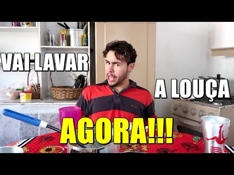 MARIVALDA'S LIFE - Marivalda doesn't want to wash the dishes alone