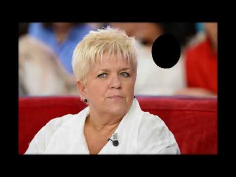 Johnny Hallyday : Mimie Mathy très affectée par la mort de son ami, témoin à son mariage