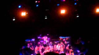 The Stooges - Shake Appeal (Riviera Theater, 08.29.10)