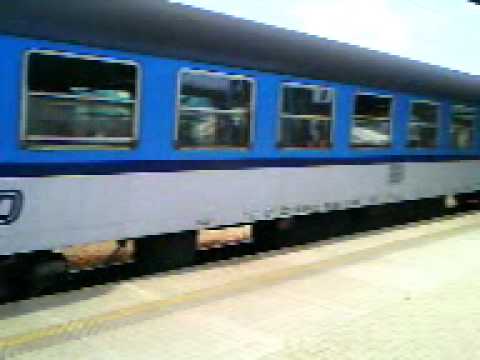 Ústí n. L. hl. n.: Odjezd vlaku Sp 1696 mimořádně s lokomotivou 141.004, 2. 10. 2012